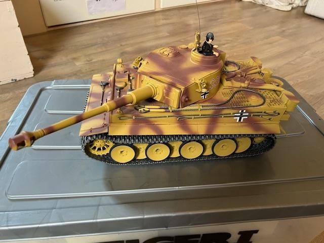 Tamiya Tiger I RC Tank Full Option Kit, Ophalen, Zo goed als nieuw