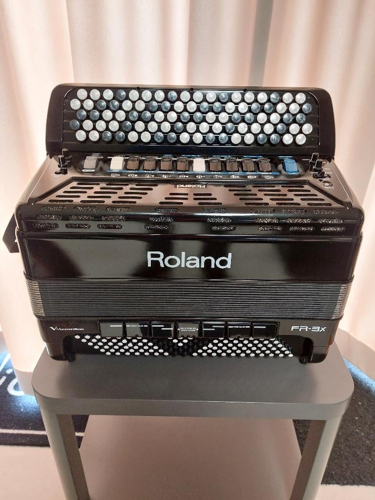 Roland FR-3Xb digitale V-accordeon met MIDI, Muziek en Instrumenten, Accordeons, Met koffer, Zo goed als nieuw, Knopaccordeon