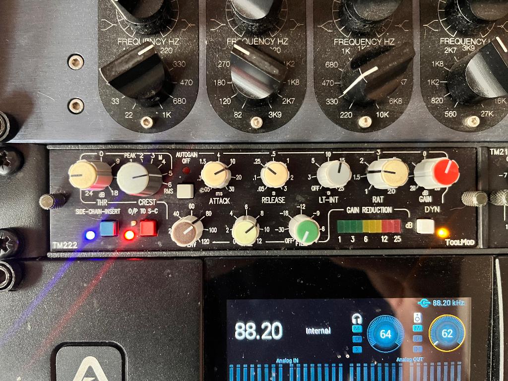 ADT mastering compressor en limiter, Muziek en Instrumenten, Effecten, Ophalen of Verzenden, Zo goed als nieuw, Compressor