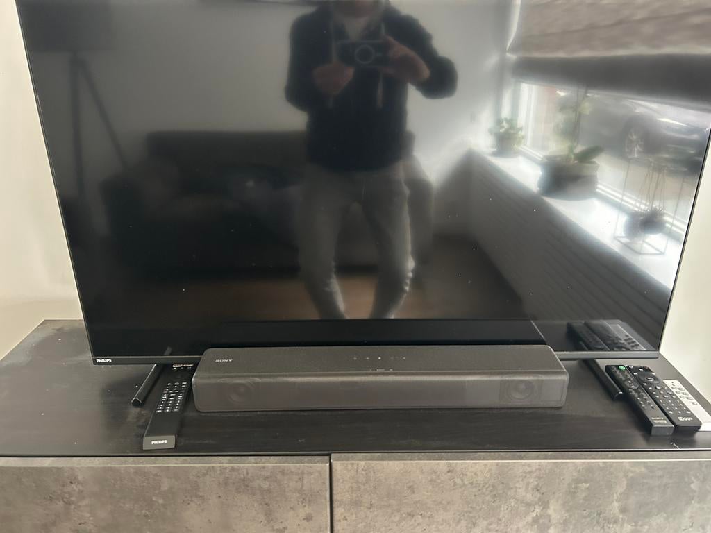 ICD tv Philips Ambilight 42 inch, Ophalen, Philips, LCD, Zo goed als nieuw