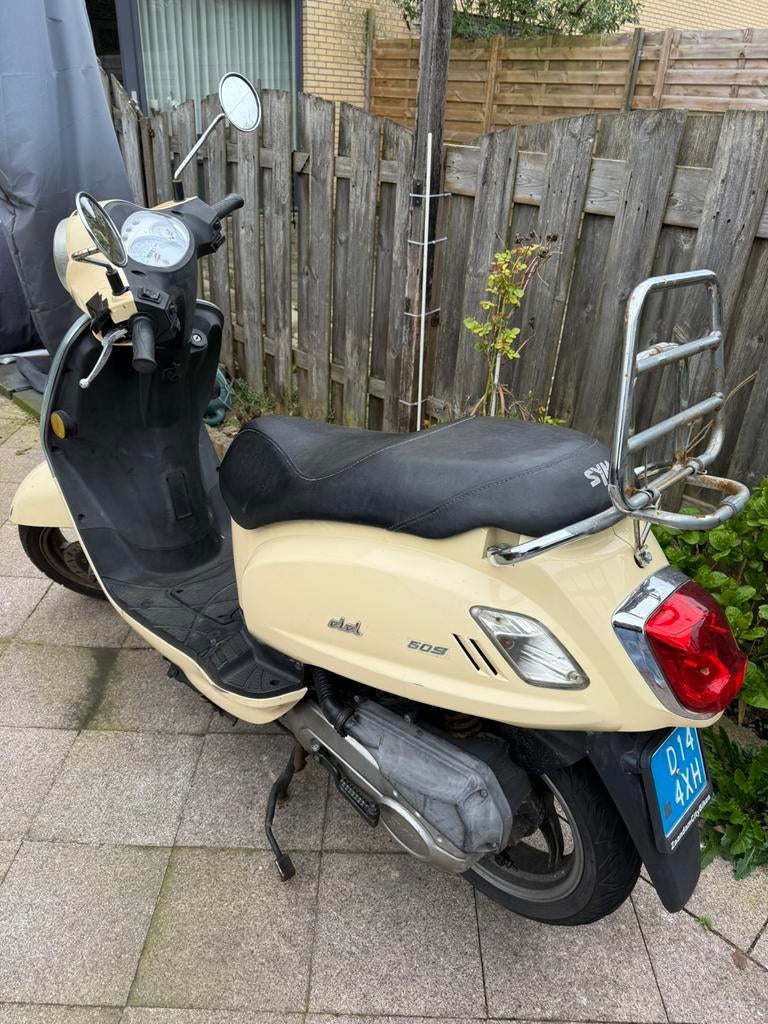 Sym fiddle 2 snor, Fietsen en Brommers, Ophalen, Gebruikt, Benzine, Fiddle