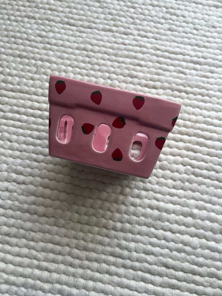 Roze aardbeien schaal/mandje - als nieuw, Huis en Inrichting, Porselein of Keramiek, Schaal, Vierkant, Ophalen of Verzenden