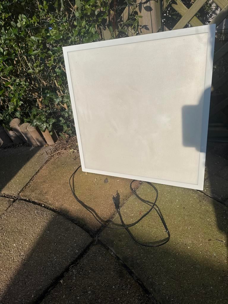 Professionele Trilux LED lamp / lichtpaneel (33/28W), Ophalen, Gebruikt