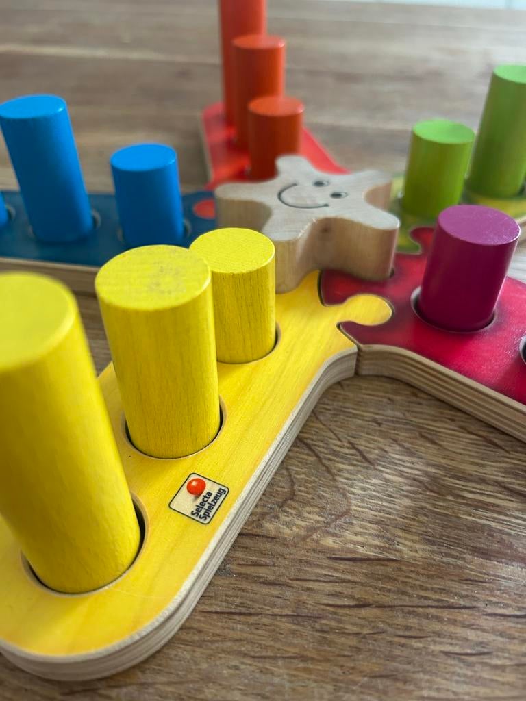 Houten kinder puzzel met gekleurde staafjes, Kinderen en Baby's, Speelgoed | Houten speelgoed, Ophalen, Gebruikt, Overige typen