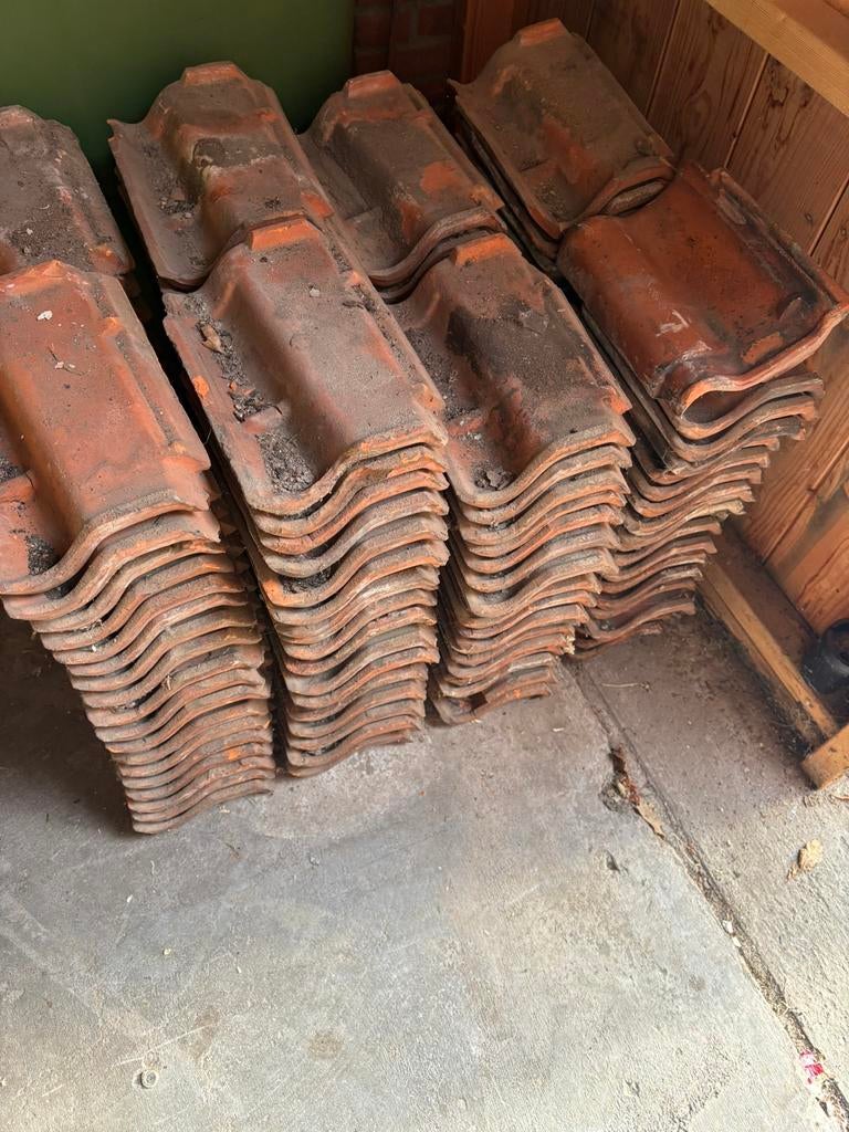 Oude romaanse dakpan, Ophalen, Gebruikt, Steen of Klei, Minder dan 5 m²