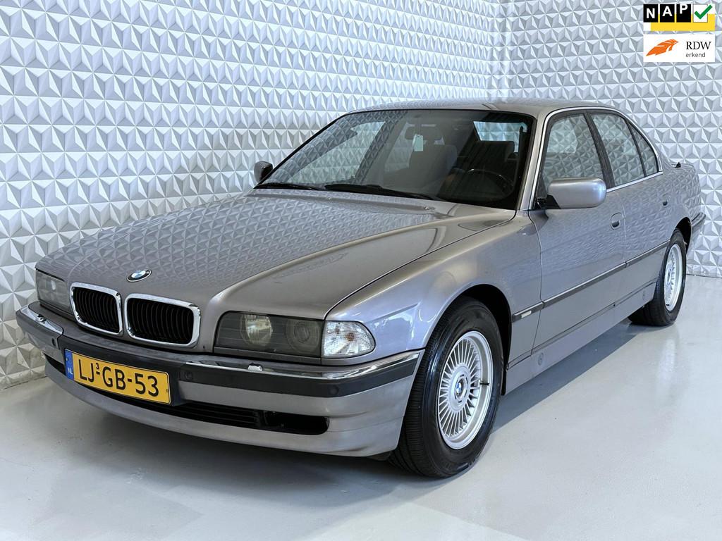 BMW 7-serie 750i V12 Youngtimer PDC Stoelverwarming Clmate+C, Auto's, BMW, Automaat, Origineel Nederlands, Bedrijf, Grijs
