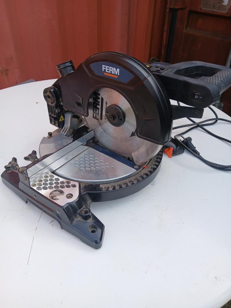 Ferm afkortzaag, Ophalen of Verzenden