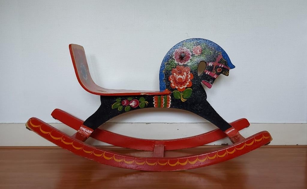 Antiek vintage Russisch houten Hobbelpaard USSR hand painted, Ophalen
