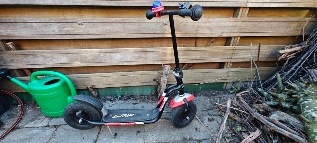 PUKY Grip Lite step met luchtbanden, zwaailicht en sirene, Fietsen en Brommers, Steps, Ophalen, Gebruikt, Gewone step, PUKY