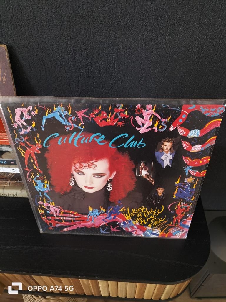 LP Culture Club - Waking Up with the House on Fire, Ophalen