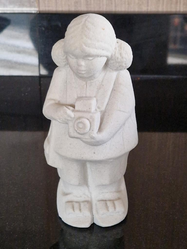 Vintage Beeldje "fotograve" Marbell Stone Art Belgium, Verzamelen, Beelden en Beeldjes, Ophalen of Verzenden, Zo goed als nieuw
