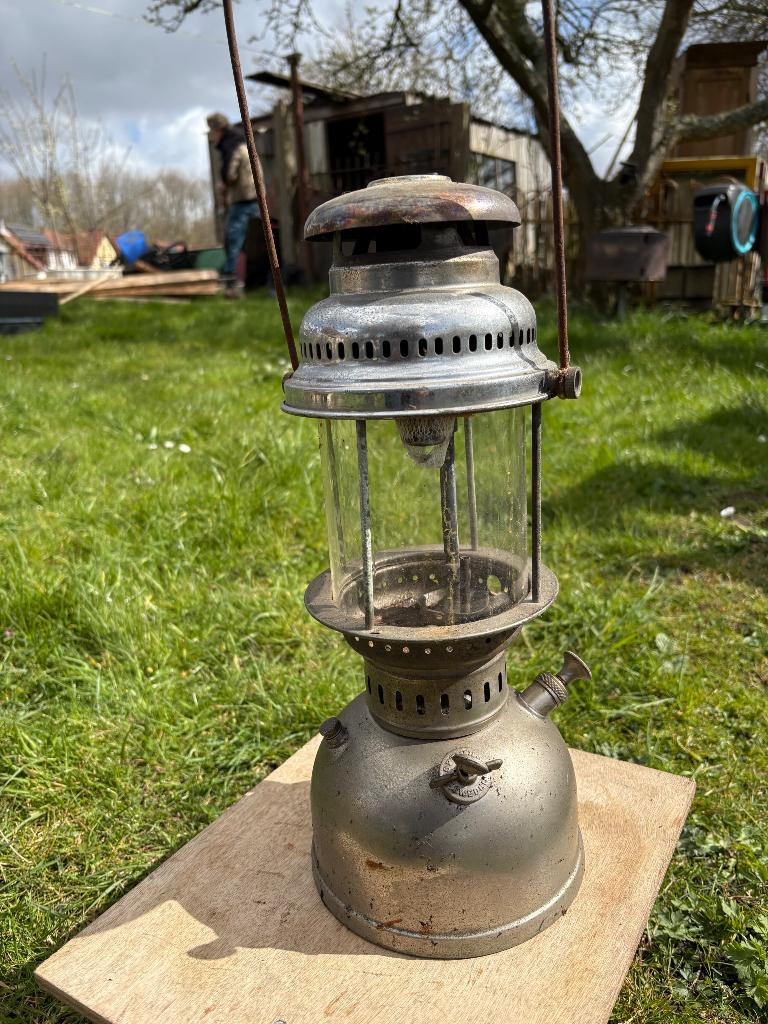 Optimus petroleum druklamp antiek, Ophalen