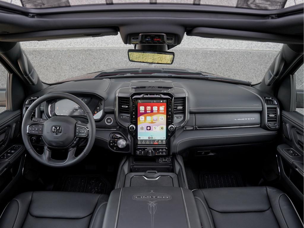 Dodge Ram 1500 5.7 V8 4x4 Crew Cab Limited Night |Digitaal C, Auto's, Automaat, 5654 cc, 402 pk, Bedrijf