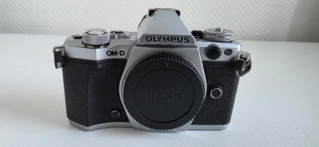 Olympus OM-D E-M5 mark II body zilver – systeemcamera, Audio, Tv en Foto, Fotocamera's Digitaal, Ophalen, Gebruikt, Olympus, Geen optische zoom