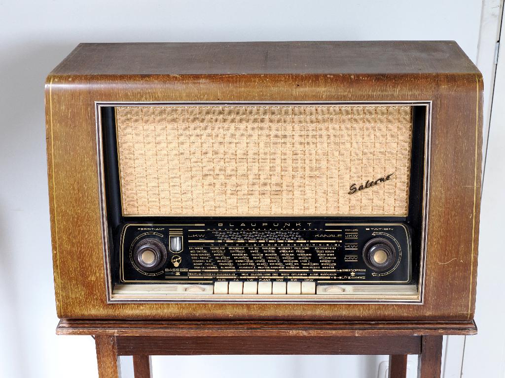 vintage Blaupunkt Salerno radio, Ophalen