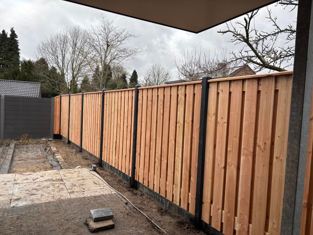 Douglas hout/beton schutting €125 p/m inclusief montage, Ophalen, 1 tot 2 meter, Minder dan 3 meter, Zo goed als nieuw