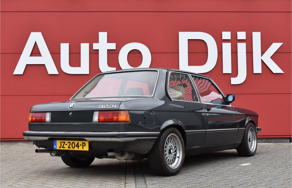 BMW 3-serie 323i Uniek! | Top gerestaureerd | Volledige docu, Auto's, Oldtimers, Beige, 2300 cc, Bedrijf, Handgeschakeld