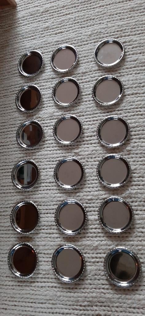 18 verzilverde onderzettertjes, 10cm, ca.1960, Huis en Inrichting, Woonaccessoires | Onderzetters, Gebruikt, Glas of Kopje, Ophalen of Verzenden