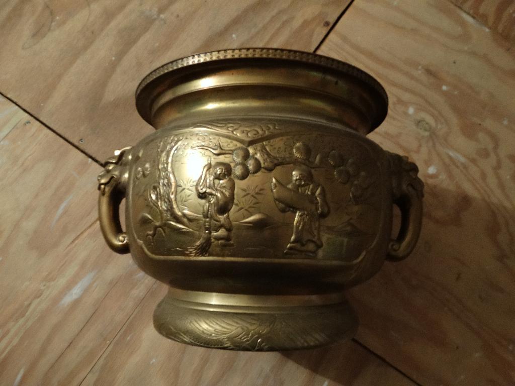 Grote zware bronzen pot, plantenpot, bloempot, China Japan, Ophalen, Brons