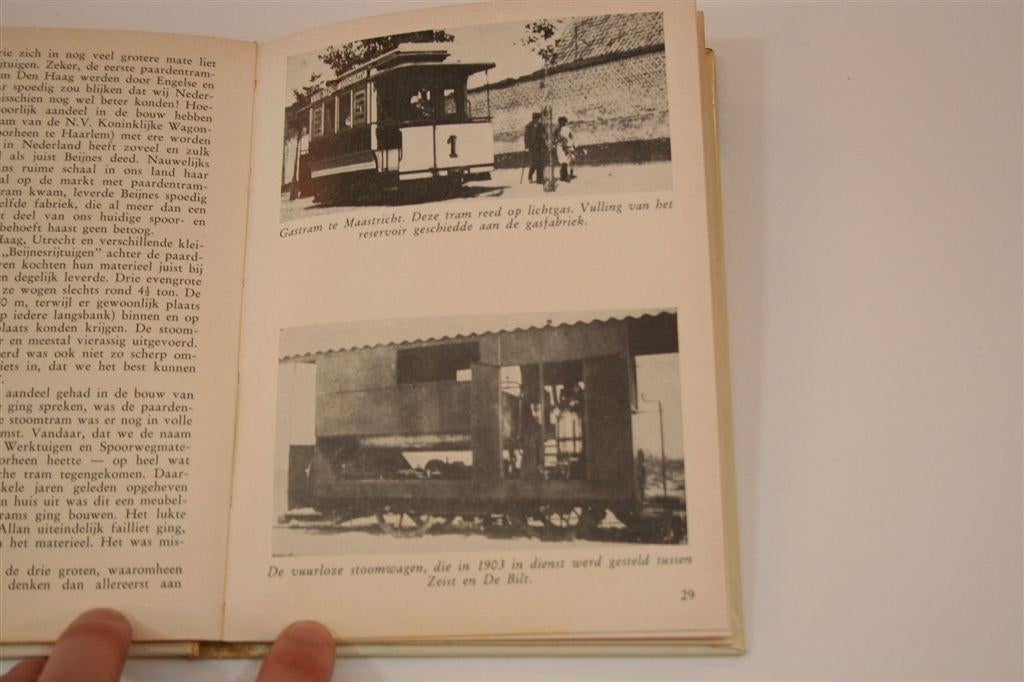 Trams [1963] — Alkenreeks — Rijk geïllustreerd, Boeken, Ophalen of Verzenden, Gelezen, Tractor en Landbouw