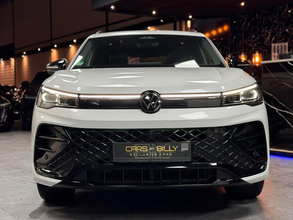 Volkswagen Tiguan 2.0|TDI|R-LINE|PANO|HARMAN/KARDON|, Automaat, 15 km/l, Zwart, Wit