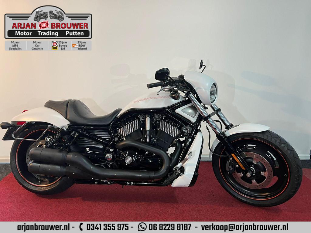 Harley Davidson VRSCD Night-Rod, Motoren, Motoren | Harley-Davidson, Laan van Vredenoord 33
2289 DA  Rijswijk, NL, H-DCUSTOMERSERVICE@Harley-Davidson.com