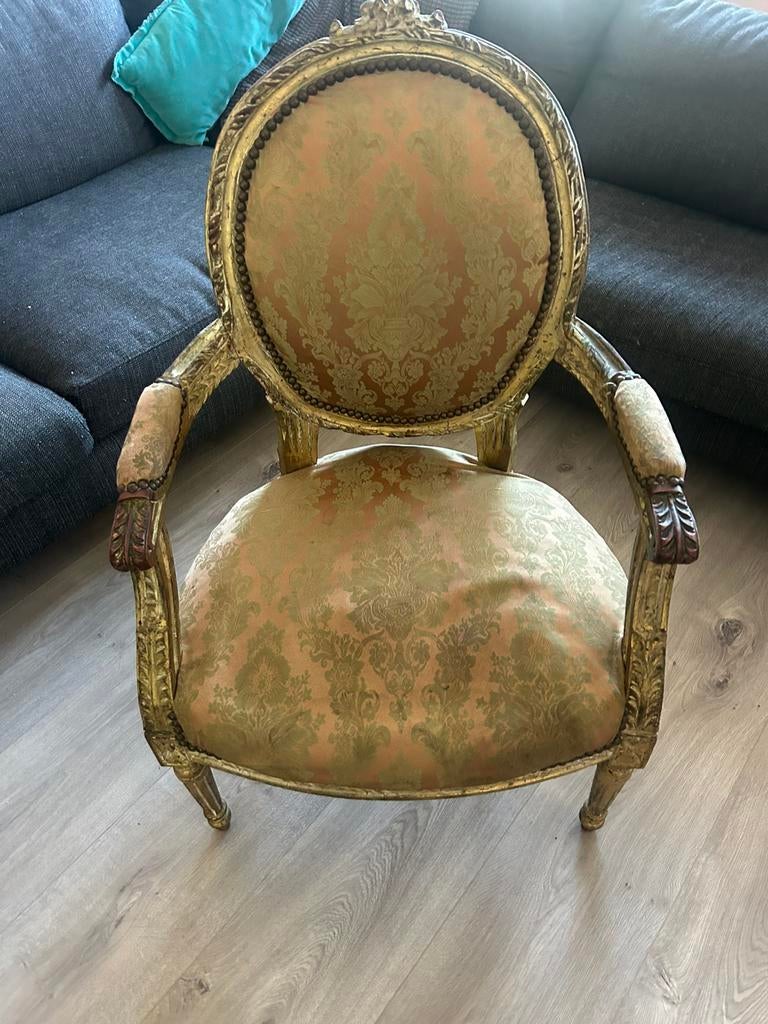 Louis 16 Bijenkorf chair in gold, Antiek en Kunst, Antiek | Meubels | Stoelen en Banken, Ophalen of Verzenden