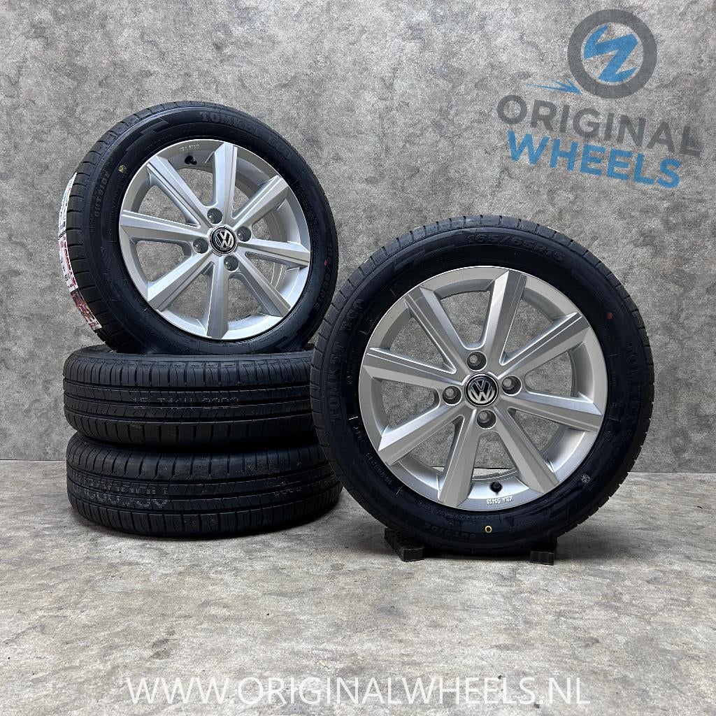 15 inch originele Merano velgen + zomerbanden Volkswagen Up