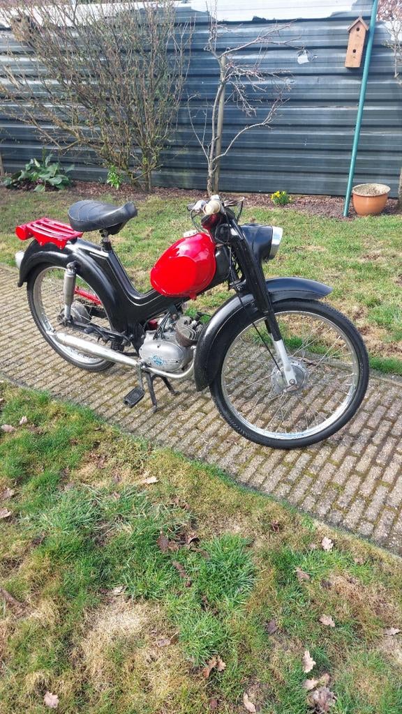 Benelli 3 Versnelling, Fietsen en Brommers, Maximaal 45 km/u, 50 cc, 3 versnellingen, Ophalen
