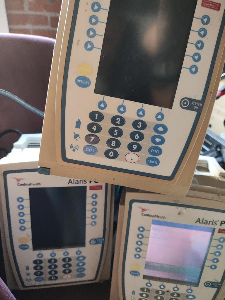 Infuus pomp Alaris PC 8015, Ophalen, Gebruikt