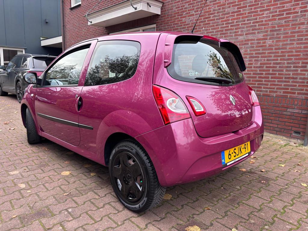 Renault Twingo 1.2 16V Parisienne, Auto's, Voorwielaandrijving, Gebruikt, Zwart, 4 stoelen