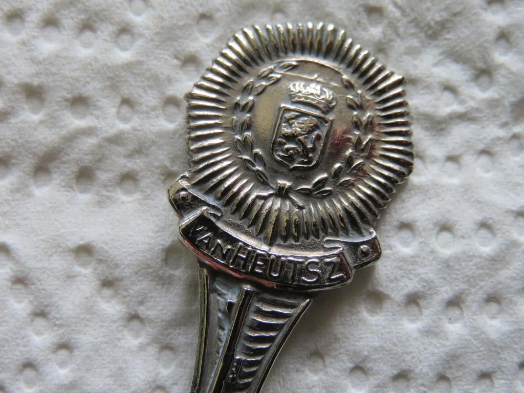 Militaria Lepeltje Embleem Regiment Van Heutsz, Verzenden, Zo goed als nieuw, Overige materialen, Bestek