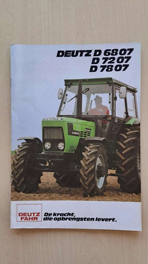 Folder DEUTZ FAHR D 6807, D7207, D7807 tractor, trekker, Ophalen of Verzenden, Zo goed als nieuw, Folder