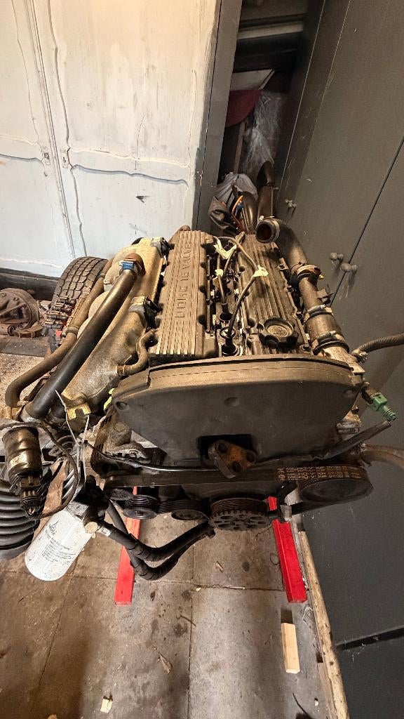 Land Rover Defender 2.0 MPI BENZINE Motor 92dkm ´00 (16V), Ophalen of Verzenden, Gebruikt, Land Rover