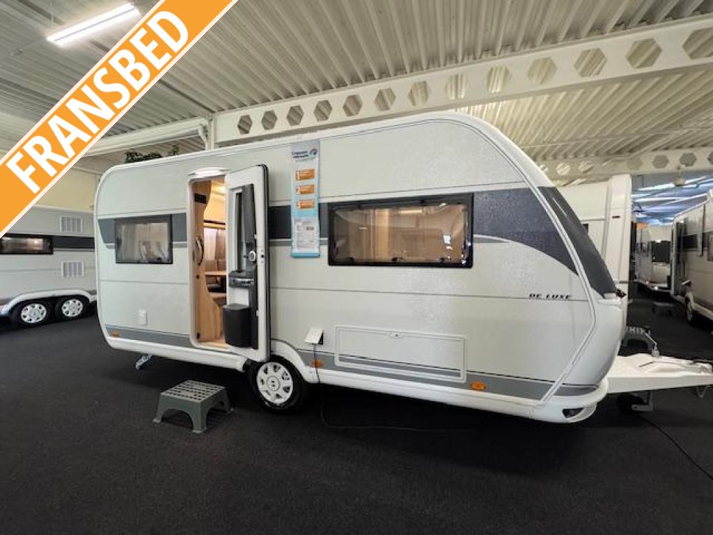 Hobby De Luxe 460 UFE 2026 BLACKLINE ACTIE!!!, Caravans en Kamperen, Caravans, Bedrijf, tot en met 4, 1000 - 1250 kg, Standaardzit