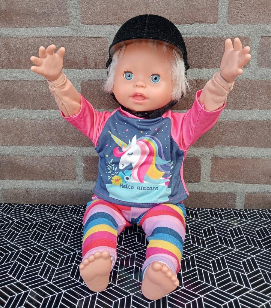 Leuke pratende mama babypop 2006 bewegende armen, Ophalen, Gebruikt, Babypop