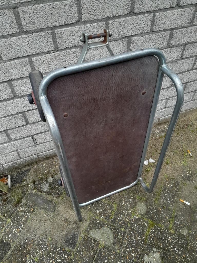 Trollykar hundje karretje, Ophalen, 80 kg of meer