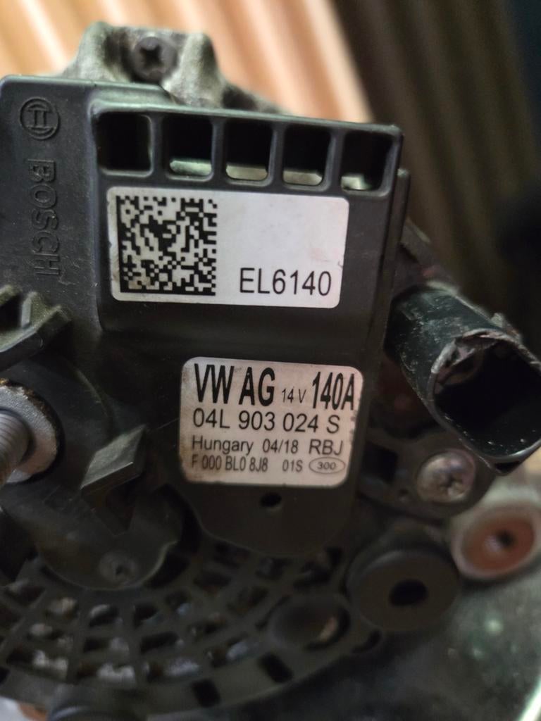 Dynamo VW AG 14V 140A - Bosch 04L 903 024 S, Ophalen of Verzenden