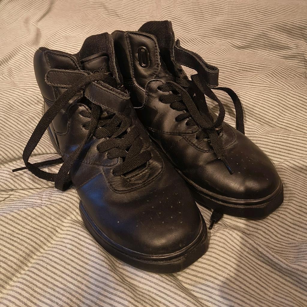 Papillon dans sneakers maat 43, Zwart, Dansschoenen, Ophalen of Verzenden, Zo goed als nieuw