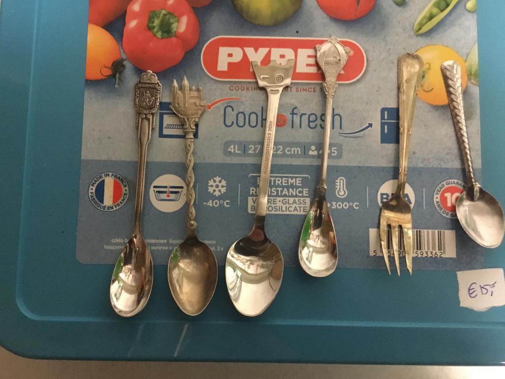 5 theelepels en vork ( zie omschrijving), Ophalen, Zo goed als nieuw, Overige materialen, Los bestek