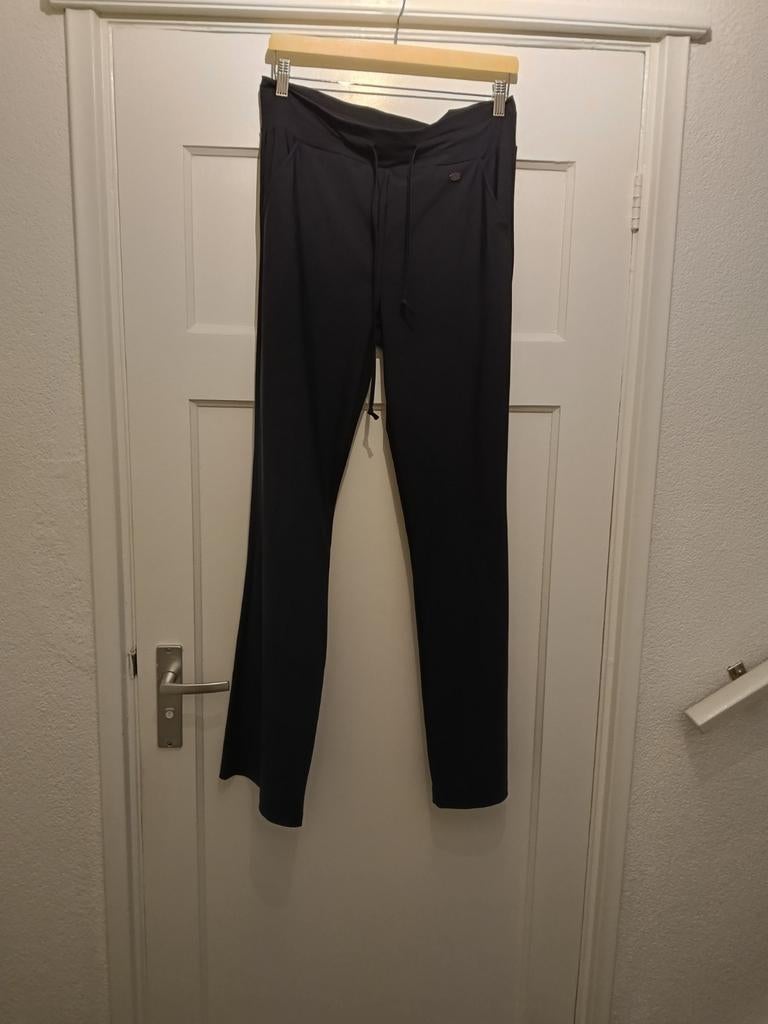 Donkerblauwe travel broek met rechte pijp, Maat 38/40 (M), Blauw, Nieuw, Ophalen of Verzenden