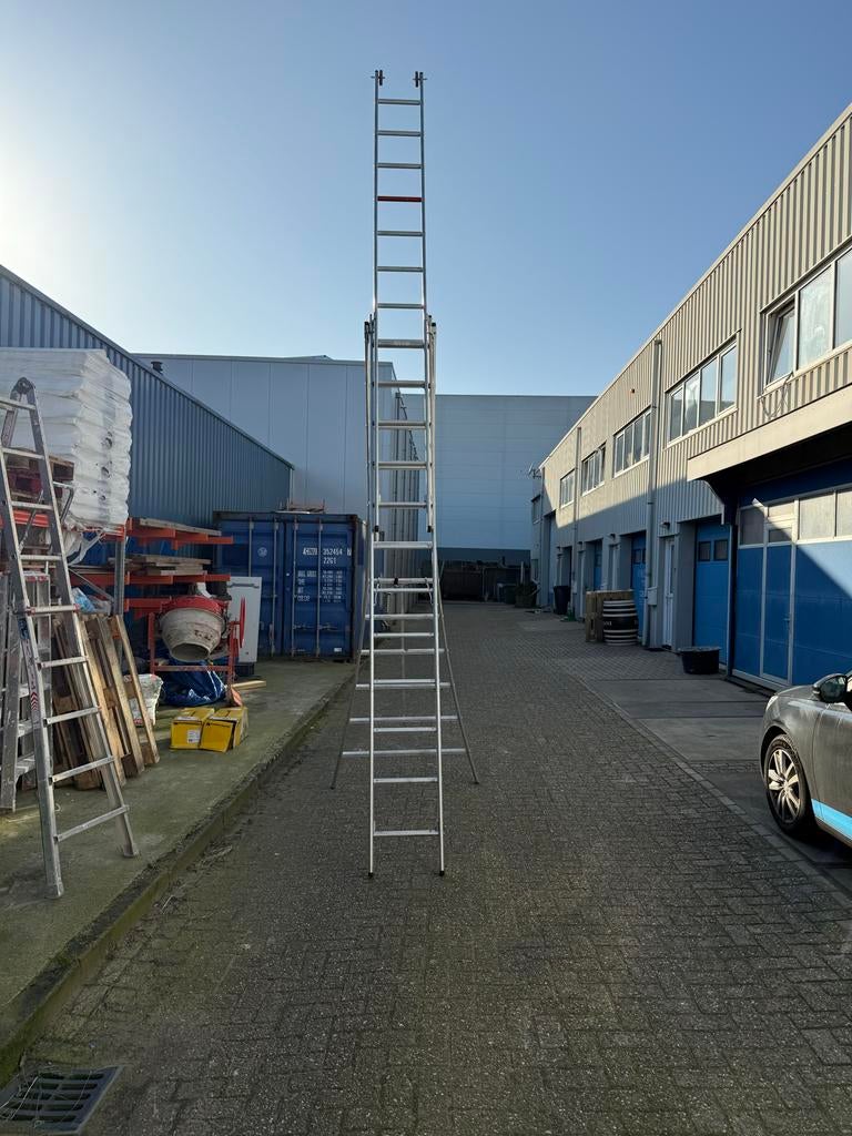Altrex  3x12 professionelle ladde zware kwaliteit, Gebruikt, Ophalen of Verzenden, Ladder, Opvouwbaar of Inschuifbaar