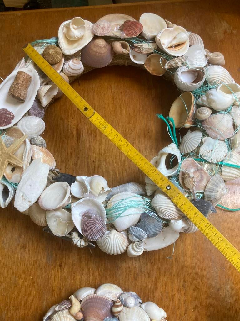Schelpenkrans, Huis en Inrichting, Woonaccessoires | Kransen, G, B, Ophalen of Verzenden, Zo goed als nieuw