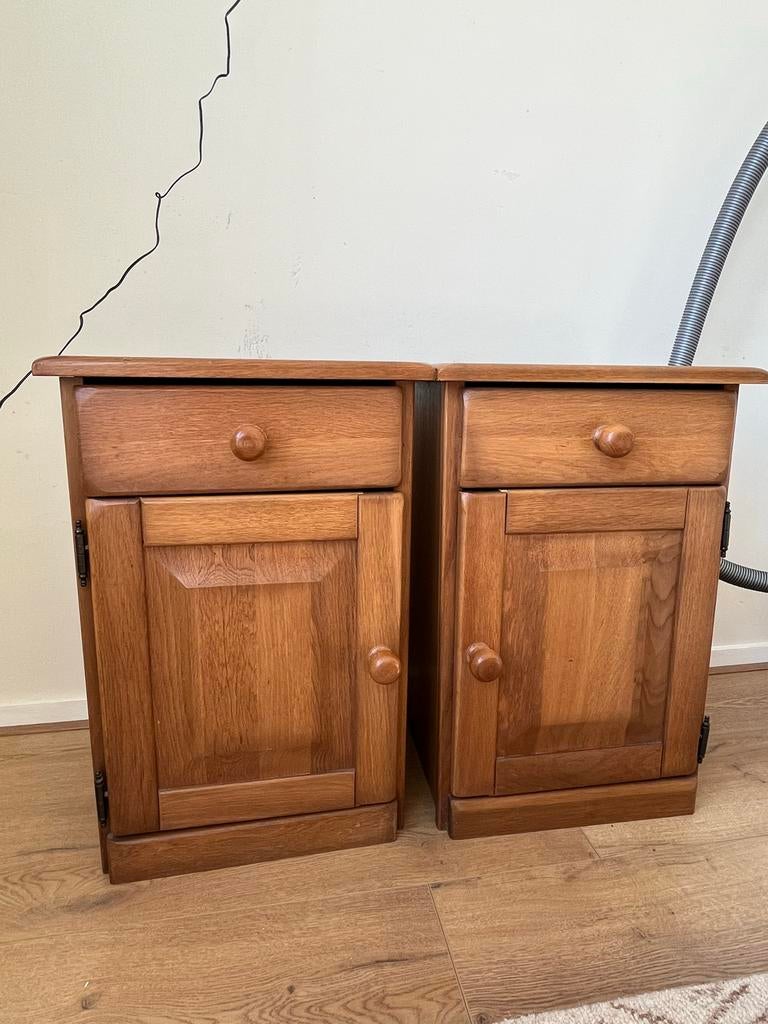 Massief eikenhouten nachtkastjes, Huis en Inrichting, Ophalen, Gebruikt, 55 tot 70 cm, 45 tot 65 cm