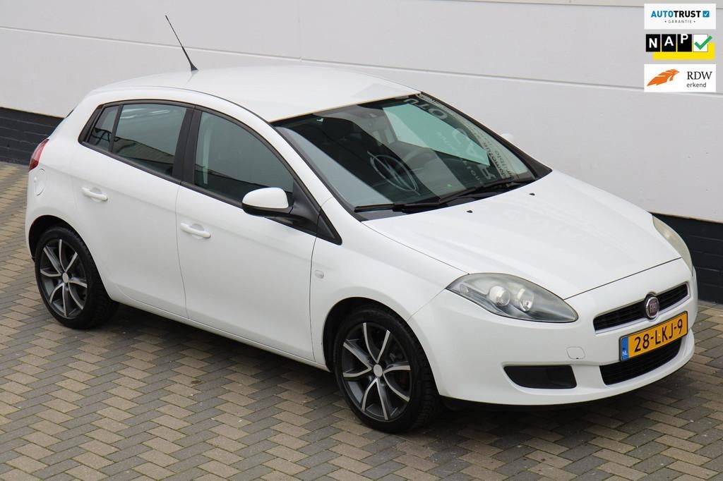 Fiat Bravo 1.4 Actual Airco APK Distributieriem vervangen !, Voorwielaandrijving, Euro 5, Stof, Gebruikt