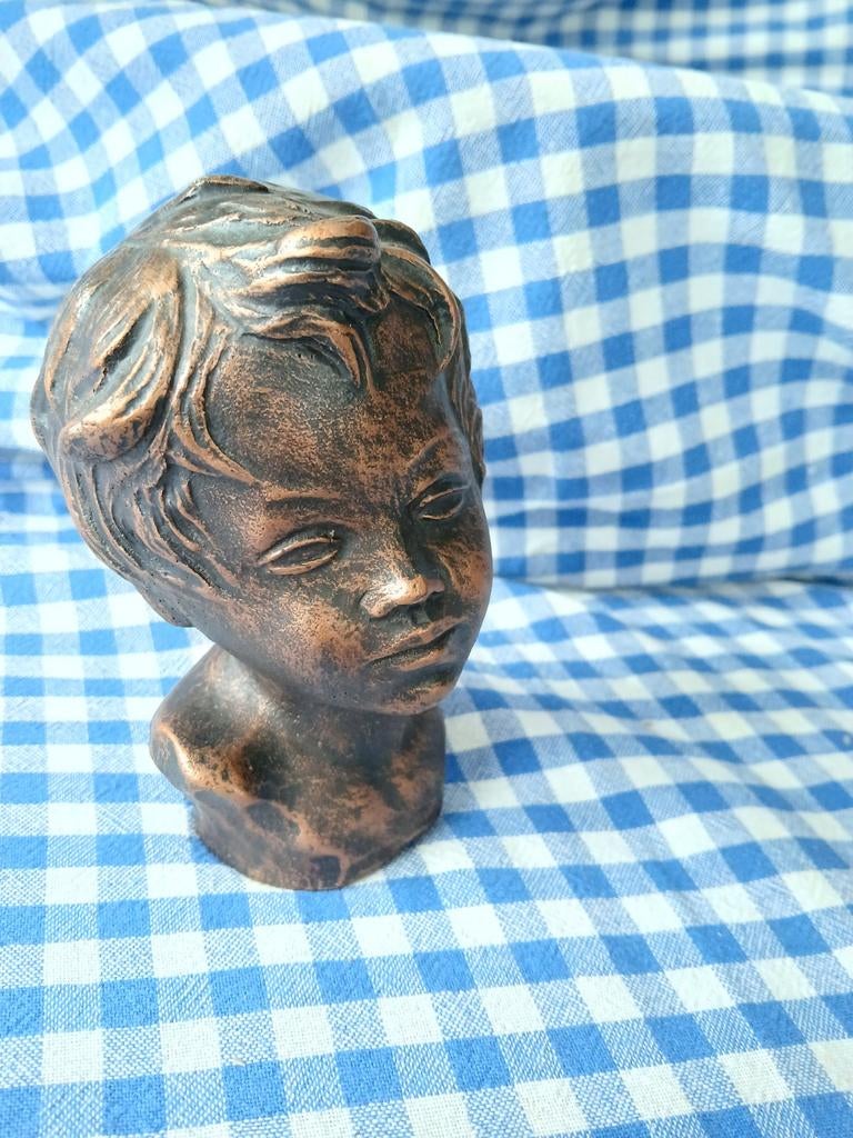 Kinderhoofdje jongen of meisje? zwaar 13x9 erg mooi € 12,95, Ophalen of Verzenden