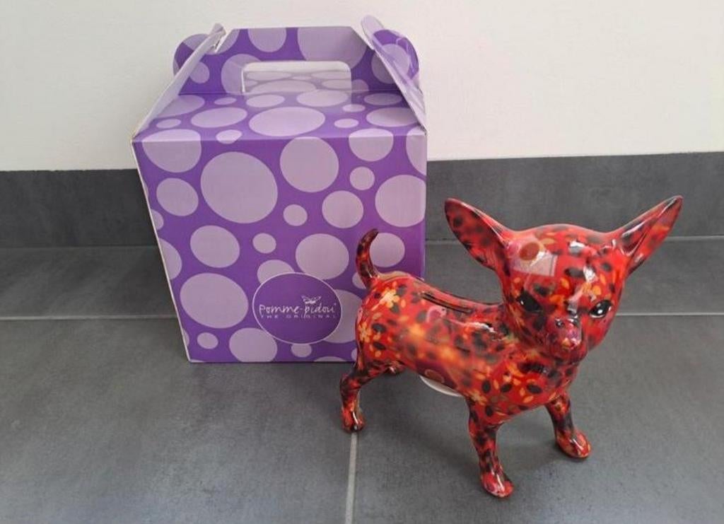 Pomme Pidou Spaarpot Chihuahua - Nieuw in doos!, Ophalen of Verzenden, Nieuw, Steen, Aardewerk of Keramiek, Dier