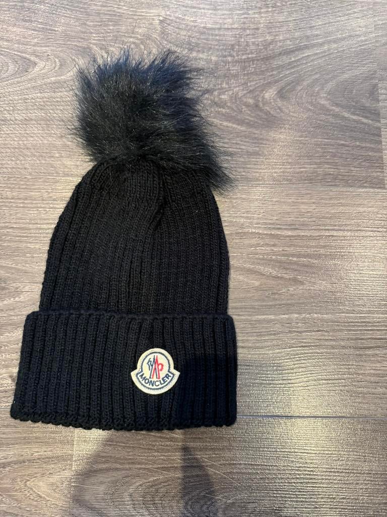 Mooi muts dames (moncler), Ophalen of Verzenden, Zo goed als nieuw, Overige maten, Muts