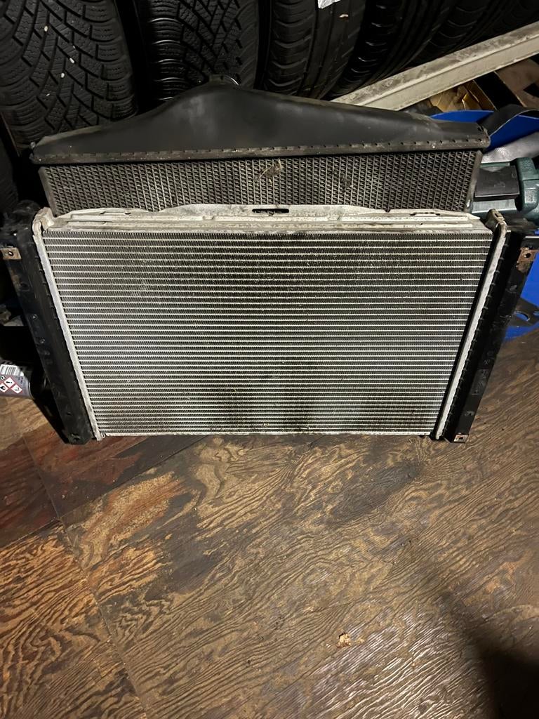 Intercooler en radiateur volvo v70 2.3 classic te koop, Ophalen, Volvo