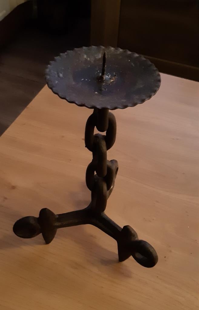 Vintage metalen kandelaar, Gebruikt, 25 tot 50 cm, Zwart, Ophalen of Verzenden